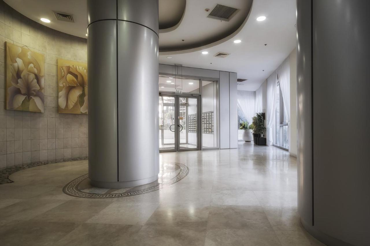 Isralux Apartments Bat Yam Extérieur photo