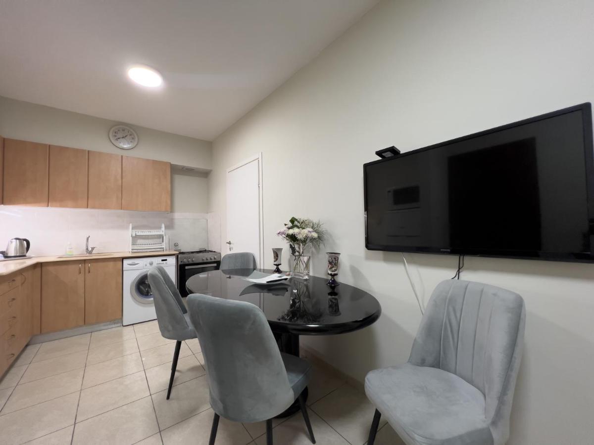 Isralux Apartments Bat Yam Extérieur photo