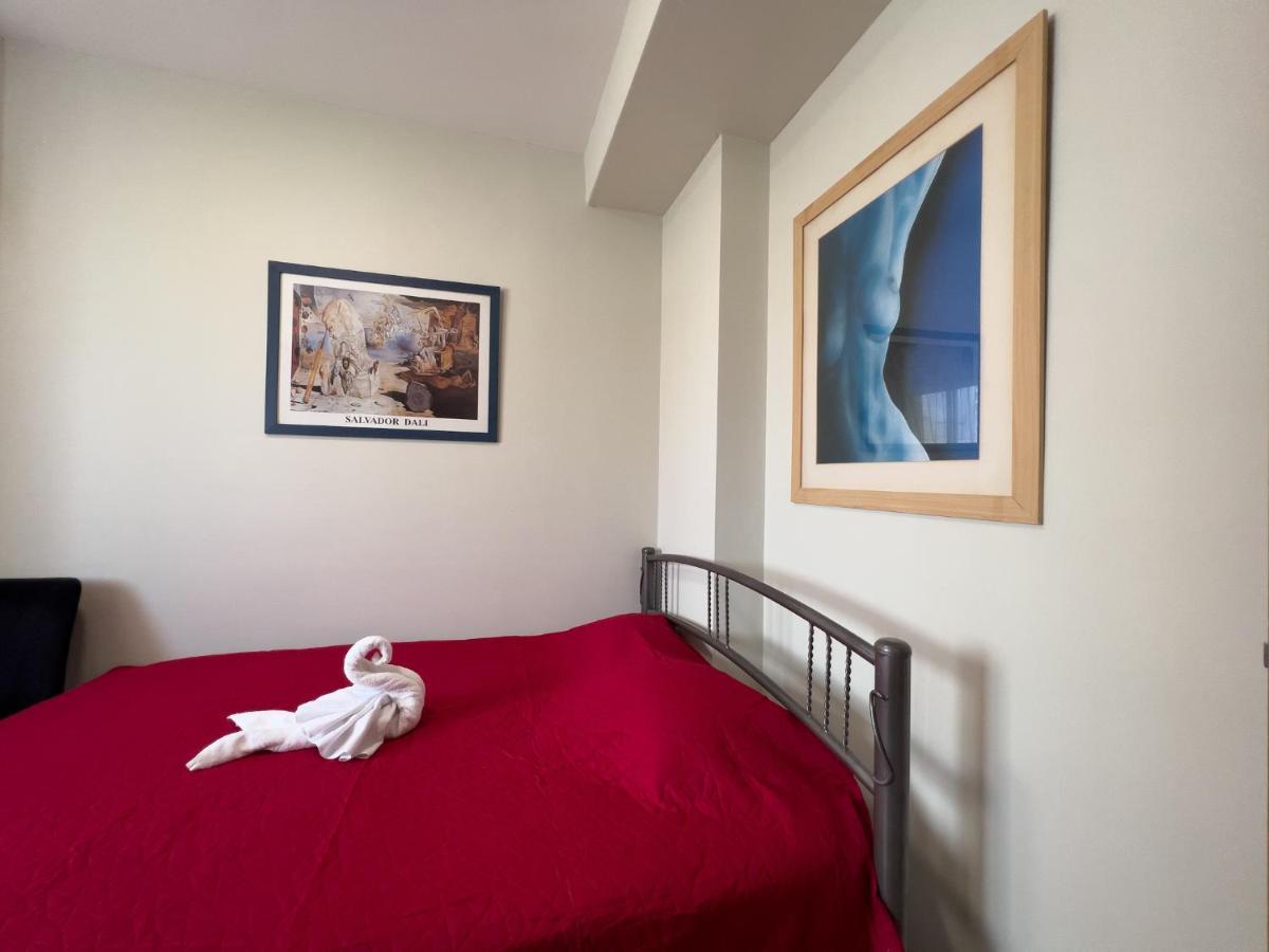 Isralux Apartments Bat Yam Extérieur photo
